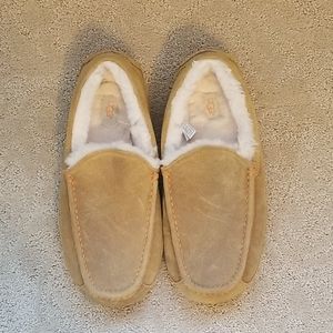 Men's NWOT Ugg slippers